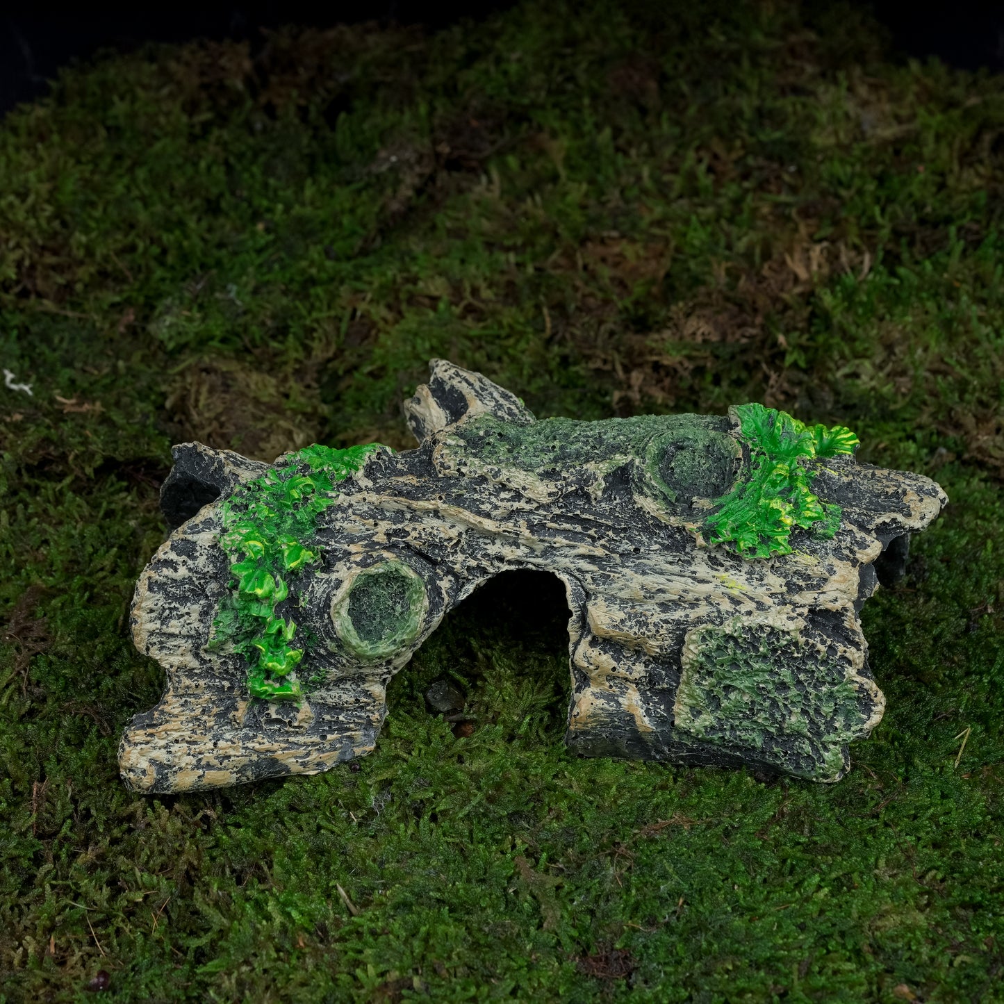 Naturalistic Log Hide