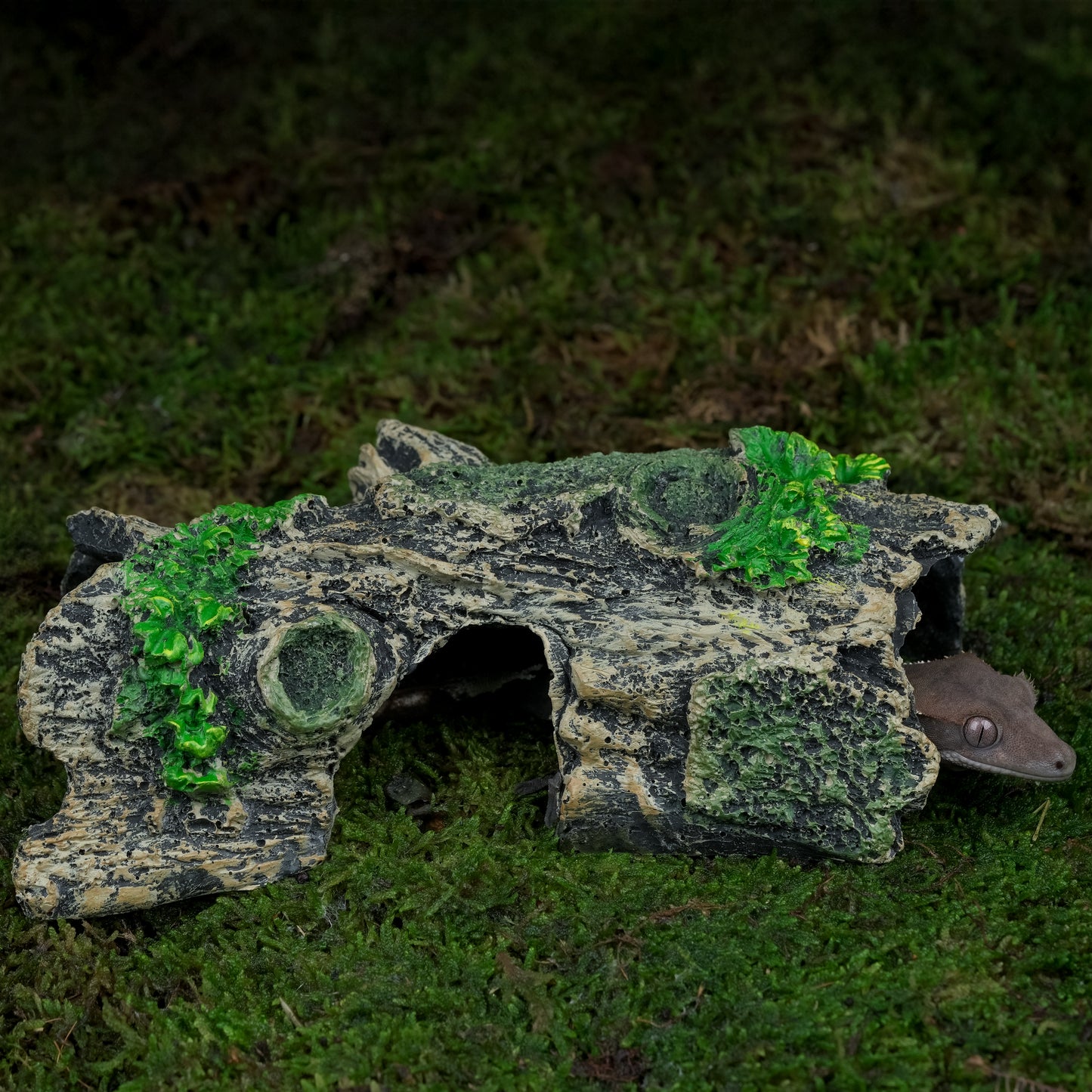 Naturalistic Log Hide